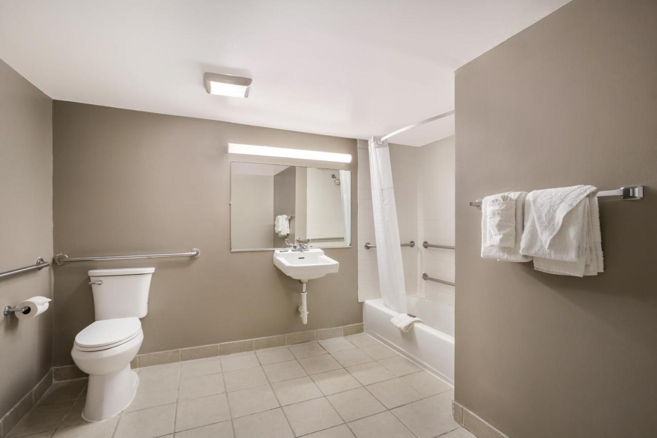 Red Carpet Inn Edison Ngoại thất bức ảnh